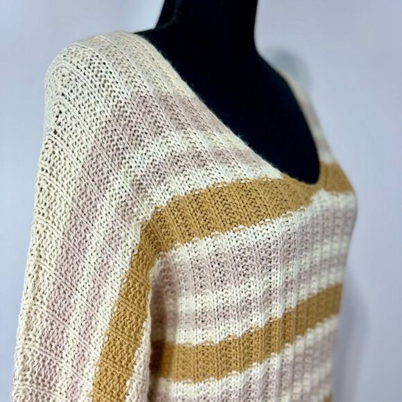 Cozy Striped Women’s V-Neck Sweater Cream Brown Lavender - Picture 2 of 13